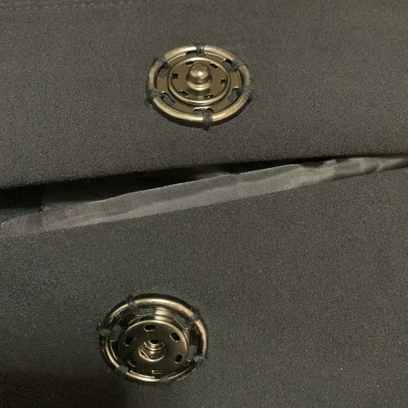 Beautiful three button,high cut black blazer, three-quarter sleeve size 12 - Picture 8 of 8